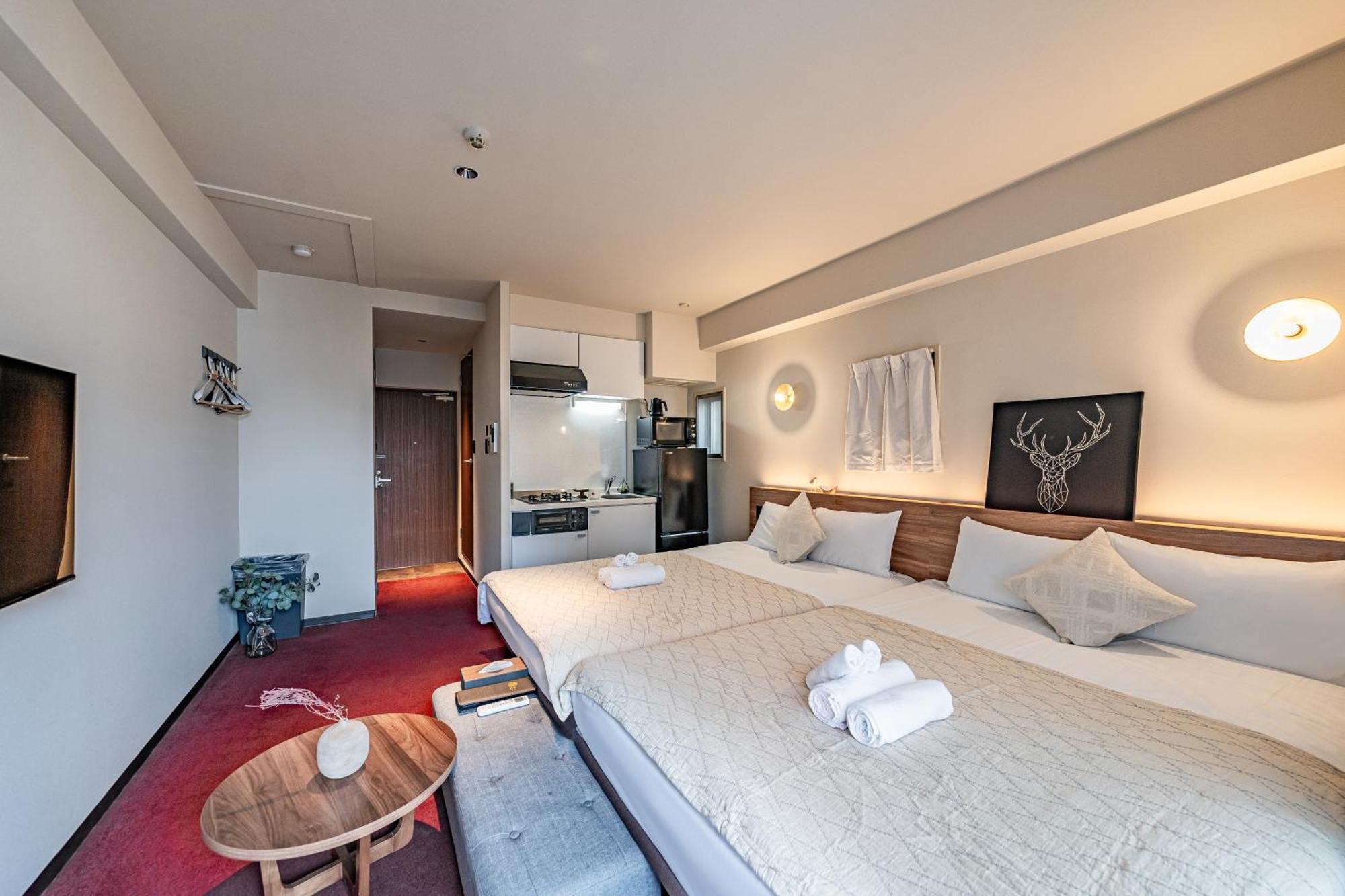 Apartment Hotel 11 Shinsaibashi Amemura Osaka Bagian luar foto